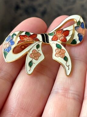 Vintage cloisonné & goldtone enamel bow brooch